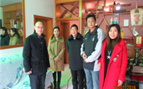 走进职工门 温暖送抵家--铜梁公司开展慰问难题职工活动