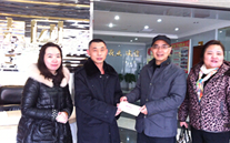 重庆亚洲胜游集团开展“送温暖”活动扎实有用